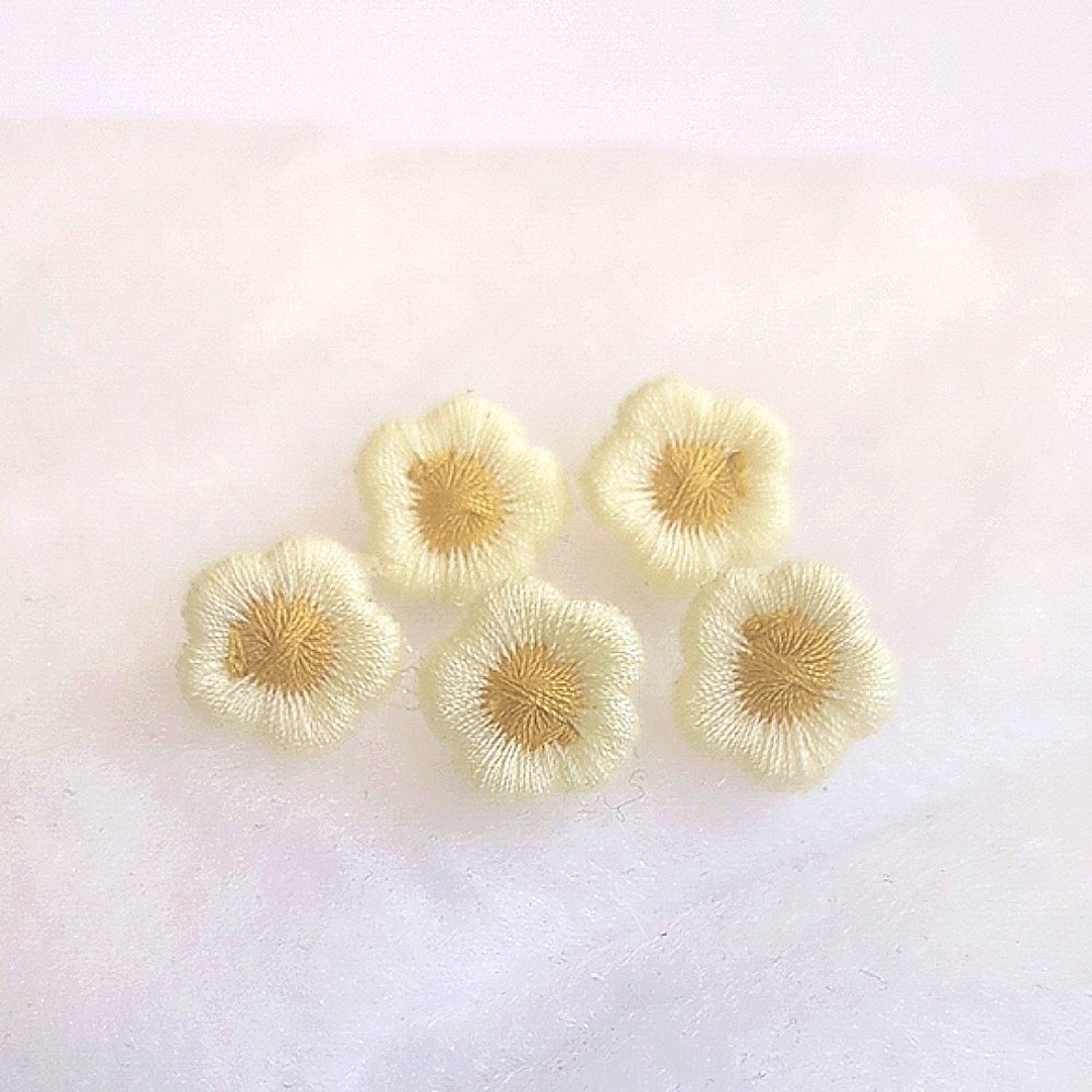 Cream and Gold Floral Push Pins